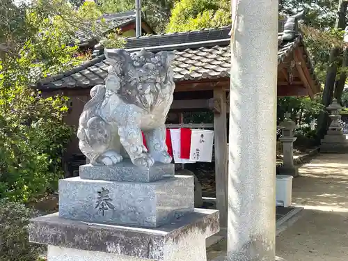 勝手神社の狛犬