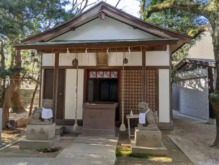 岡太神社の{uncategorized: "未分類", other: "その他", undefined: "問題あり", building: "その他建物", grave: "お墓", sacred_gate: "鳥居", guardian: "狛犬", statue: "像", buddha: "仏像", history: "歴史", nature: "自然", garden: "庭園", animal: "動物", pagoda: "塔", temizu: "手水舎", mountain_gate: "山門・神門", sanctuary: "本殿・本堂", subordinate: "末社・摂社", art: "芸術", scenery: "景色", jizo: "地蔵", ema: "絵馬", goshuin: "御朱印", omikuji: "おみくじ", items: "授与品その他", amulet: "お守り", goshuincho: "御朱印帳", eats: "食事", festival: "お祭り", votive_dance: "神楽", shichigosan: "七五三参", wedding: "結婚式", experience: "体験その他", initially: "初詣", around: "周辺", anti_infection: "感染症対策"}
