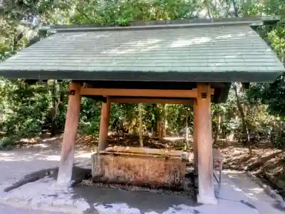 八剣宮（熱田神宮別宮）の{uncategorized: "未分類", other: "その他", undefined: "問題あり", building: "その他建物", grave: "お墓", sacred_gate: "鳥居", guardian: "狛犬", statue: "像", buddha: "仏像", history: "歴史", nature: "自然", garden: "庭園", animal: "動物", pagoda: "塔", temizu: "手水舎", mountain_gate: "山門・神門", sanctuary: "本殿・本堂", subordinate: "末社・摂社", art: "芸術", scenery: "景色", jizo: "地蔵", ema: "絵馬", goshuin: "御朱印", omikuji: "おみくじ", items: "授与品その他", amulet: "お守り", goshuincho: "御朱印帳", eats: "食事", festival: "お祭り", votive_dance: "神楽", shichigosan: "七五三参", wedding: "結婚式", experience: "体験その他", initially: "初詣", around: "周辺", anti_infection: "感染症対策"}