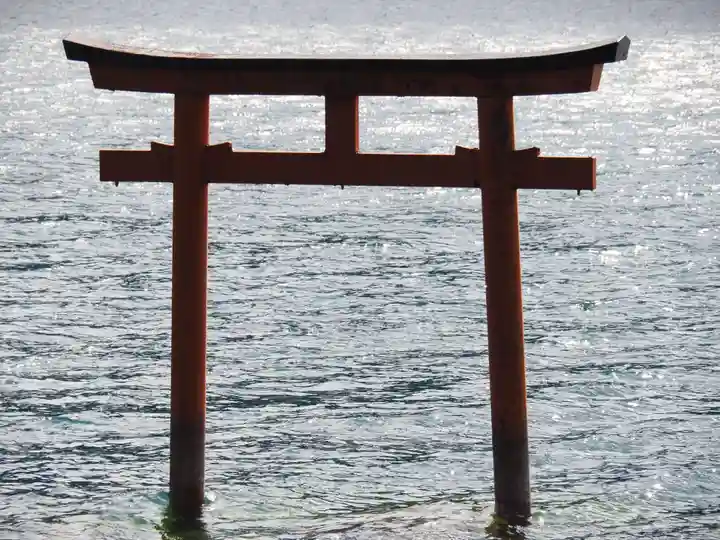 九頭龍神社本宮の鳥居