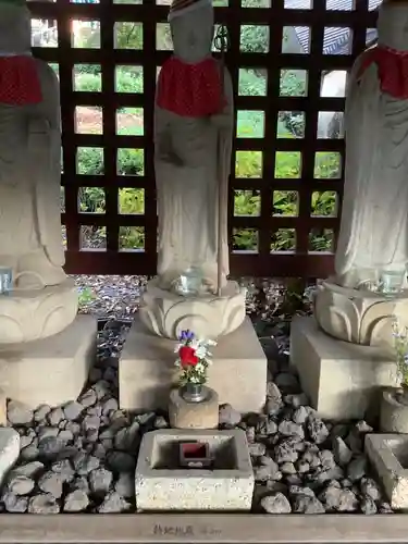 八事山 興正寺の地蔵