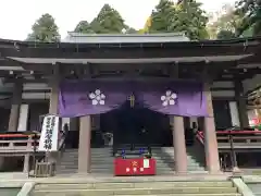 日石寺の本殿