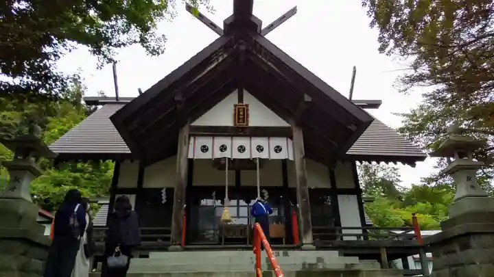 虻田神社の本殿・本堂