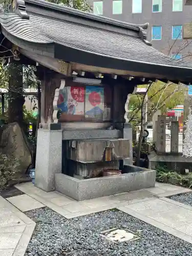 鵲森宮の手水舎