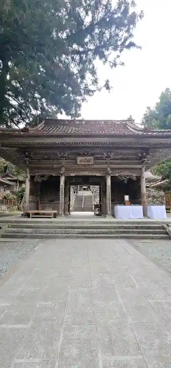明石寺の{uncategorized: "未分類", other: "その他", undefined: "問題あり", building: "その他建物", grave: "お墓", sacred_gate: "鳥居", guardian: "狛犬", statue: "像", buddha: "仏像", history: "歴史", nature: "自然", garden: "庭園", animal: "動物", pagoda: "塔", temizu: "手水舎", mountain_gate: "山門・神門", sanctuary: "本殿・本堂", subordinate: "末社・摂社", art: "芸術", scenery: "景色", jizo: "地蔵", ema: "絵馬", goshuin: "御朱印", omikuji: "おみくじ", items: "授与品その他", amulet: "お守り", goshuincho: "御朱印帳", eats: "食事", festival: "お祭り", votive_dance: "神楽", shichigosan: "七五三参", wedding: "結婚式", experience: "体験その他", initially: "初詣", around: "周辺", anti_infection: "感染症対策"}