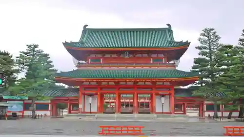 平安神宮の山門