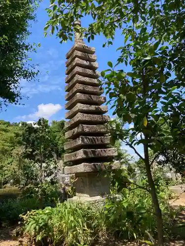 横浜　西方寺の塔