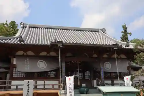 十楽寺の本殿・本堂