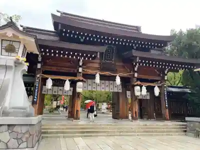 湊川神社の山門・神門