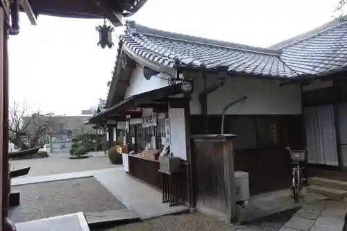 百済王神社の本殿・本堂