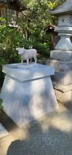 比々多神社の狛犬