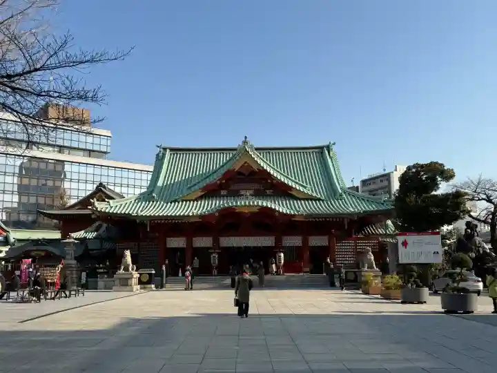 神田神社(神田明神)の{uncategorized: "未分類", other: "その他", undefined: "問題あり", building: "その他建物", grave: "お墓", sacred_gate: "鳥居", guardian: "狛犬", statue: "像", buddha: "仏像", history: "歴史", nature: "自然", garden: "庭園", animal: "動物", pagoda: "塔", temizu: "手水舎", mountain_gate: "山門・神門", sanctuary: "本殿・本堂", subordinate: "末社・摂社", art: "芸術", scenery: "景色", jizo: "地蔵", ema: "絵馬", goshuin: "御朱印", omikuji: "おみくじ", items: "授与品その他", amulet: "お守り", goshuincho: "御朱印帳", eats: "食事", festival: "お祭り", votive_dance: "神楽", shichigosan: "七五三参", wedding: "結婚式", experience: "体験その他", initially: "初詣", around: "周辺", anti_infection: "感染症対策"}
