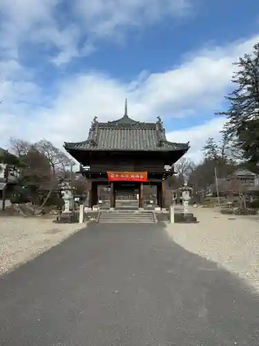 八事山 興正寺の{uncategorized: "未分類", other: "その他", undefined: "問題あり", building: "その他建物", grave: "お墓", sacred_gate: "鳥居", guardian: "狛犬", statue: "像", buddha: "仏像", history: "歴史", nature: "自然", garden: "庭園", animal: "動物", pagoda: "塔", temizu: "手水舎", mountain_gate: "山門・神門", sanctuary: "本殿・本堂", subordinate: "末社・摂社", art: "芸術", scenery: "景色", jizo: "地蔵", ema: "絵馬", goshuin: "御朱印", omikuji: "おみくじ", items: "授与品その他", amulet: "お守り", goshuincho: "御朱印帳", eats: "食事", festival: "お祭り", votive_dance: "神楽", shichigosan: "七五三参", wedding: "結婚式", experience: "体験その他", initially: "初詣", around: "周辺", anti_infection: "感染症対策"}