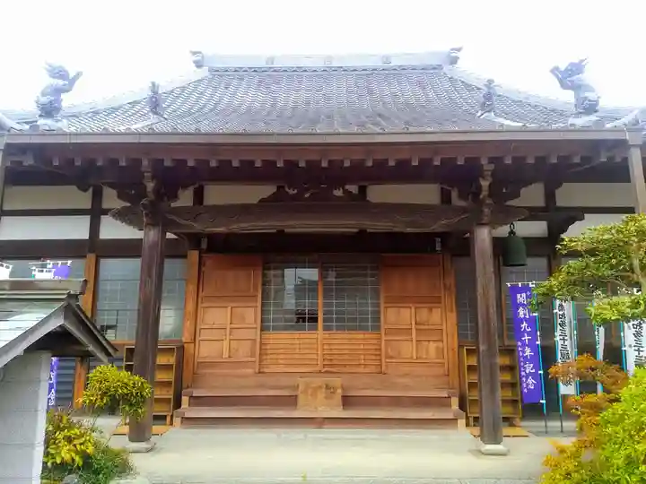 妙音寺の本殿・本堂