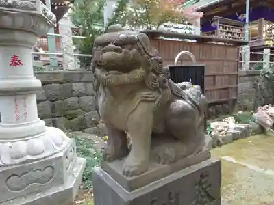 大鷲神社の狛犬