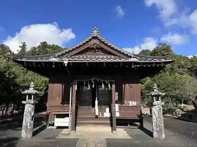 国片主神社の本殿