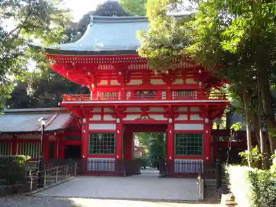 井草八幡宮の山門・神門