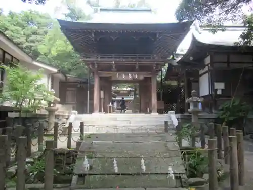 志賀海神社の山門・神門