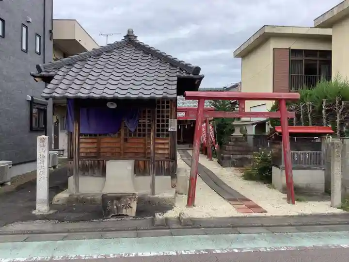 薬師山稲荷大明神の本殿・本堂