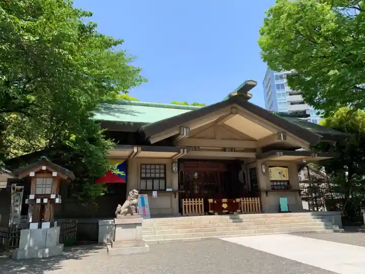 東郷神社の本殿・本堂