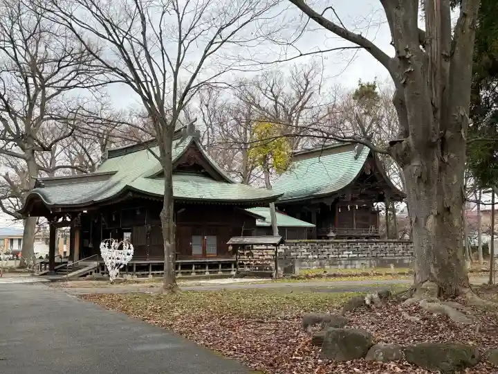 六椹八幡宮の{uncategorized: "未分類", other: "その他", undefined: "問題あり", building: "その他建物", grave: "お墓", sacred_gate: "鳥居", guardian: "狛犬", statue: "像", buddha: "仏像", history: "歴史", nature: "自然", garden: "庭園", animal: "動物", pagoda: "塔", temizu: "手水舎", mountain_gate: "山門・神門", sanctuary: "本殿・本堂", subordinate: "末社・摂社", art: "芸術", scenery: "景色", jizo: "地蔵", ema: "絵馬", goshuin: "御朱印", omikuji: "おみくじ", items: "授与品その他", amulet: "お守り", goshuincho: "御朱印帳", eats: "食事", festival: "お祭り", votive_dance: "神楽", shichigosan: "七五三参", wedding: "結婚式", experience: "体験その他", initially: "初詣", around: "周辺", anti_infection: "感染症対策"}