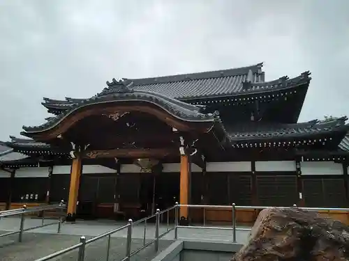 観音寺の本殿・本堂