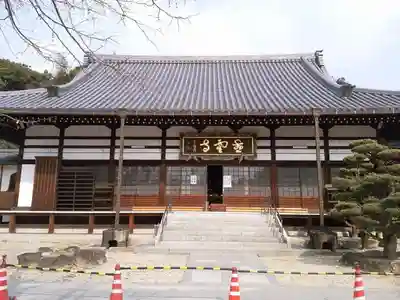 慈雲寺の本殿・本堂