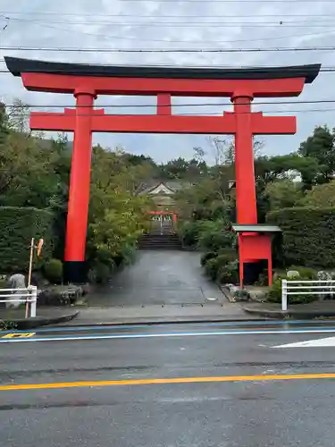 二川伏見稲荷の鳥居