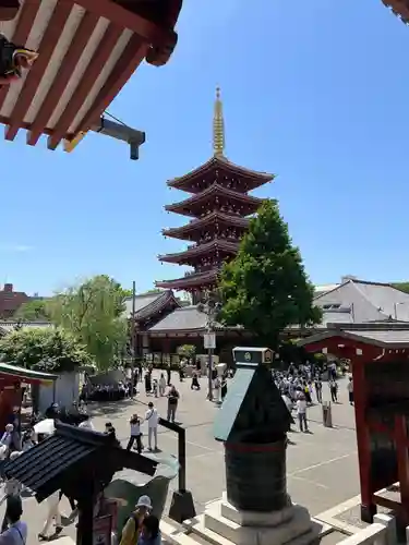 浅草神社の塔