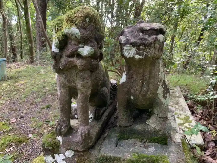 熊野神社の狛犬