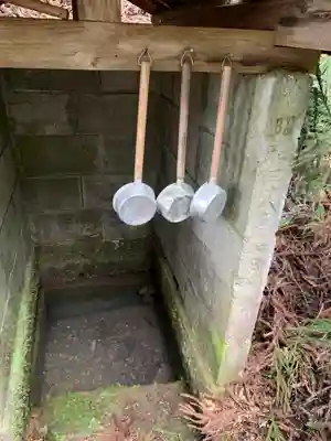 左下り観音堂の手水舎