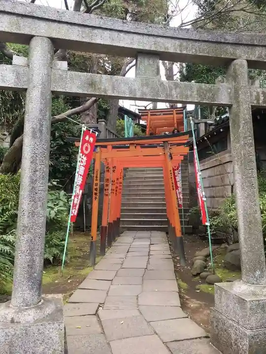 花園稲荷神社の鳥居