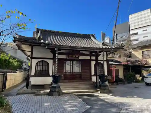 長幸寺の本殿・本堂