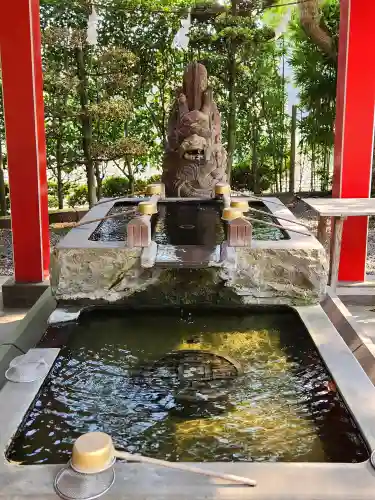 稲荷神社の手水舎