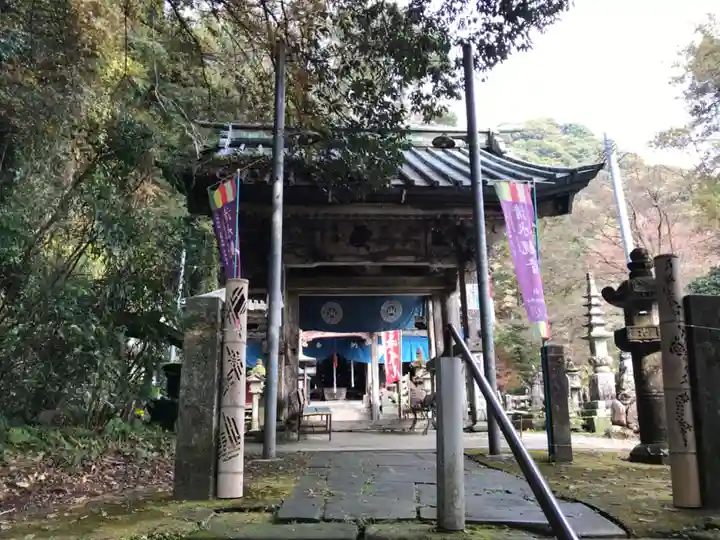 見瀧寺宝地院(佐賀県)