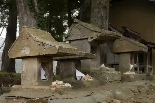 高司神社〜むすびの神の鎮まる社〜の末社