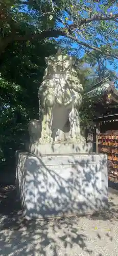 寒川神社の狛犬