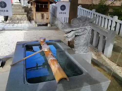 莇生神社の手水舎