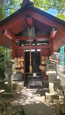 大杉神社 境内社 勝馬神社の{uncategorized: "未分類", other: "その他", undefined: "問題あり", building: "その他建物", grave: "お墓", sacred_gate: "鳥居", guardian: "狛犬", statue: "像", buddha: "仏像", history: "歴史", nature: "自然", garden: "庭園", animal: "動物", pagoda: "塔", temizu: "手水舎", mountain_gate: "山門・神門", sanctuary: "本殿・本堂", subordinate: "末社・摂社", art: "芸術", scenery: "景色", jizo: "地蔵", ema: "絵馬", goshuin: "御朱印", omikuji: "おみくじ", items: "授与品その他", amulet: "お守り", goshuincho: "御朱印帳", eats: "食事", festival: "お祭り", votive_dance: "神楽", shichigosan: "七五三参", wedding: "結婚式", experience: "体験その他", initially: "初詣", around: "周辺", anti_infection: "感染症対策"}