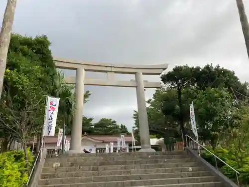 沖縄県護国神社の鳥居