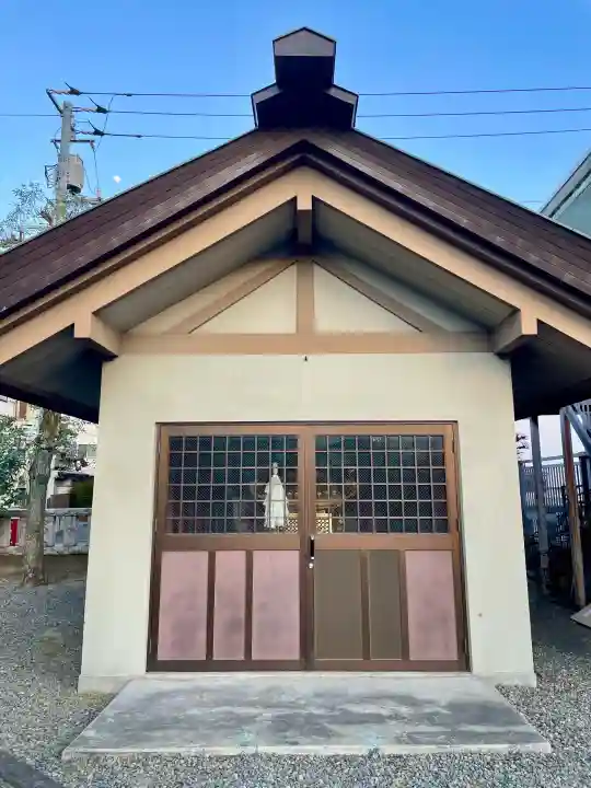 熊野神社の{uncategorized: "未分類", other: "その他", undefined: "問題あり", building: "その他建物", grave: "お墓", sacred_gate: "鳥居", guardian: "狛犬", statue: "像", buddha: "仏像", history: "歴史", nature: "自然", garden: "庭園", animal: "動物", pagoda: "塔", temizu: "手水舎", mountain_gate: "山門・神門", sanctuary: "本殿・本堂", subordinate: "末社・摂社", art: "芸術", scenery: "景色", jizo: "地蔵", ema: "絵馬", goshuin: "御朱印", omikuji: "おみくじ", items: "授与品その他", amulet: "お守り", goshuincho: "御朱印帳", eats: "食事", festival: "お祭り", votive_dance: "神楽", shichigosan: "七五三参", wedding: "結婚式", experience: "体験その他", initially: "初詣", around: "周辺", anti_infection: "感染症対策"}