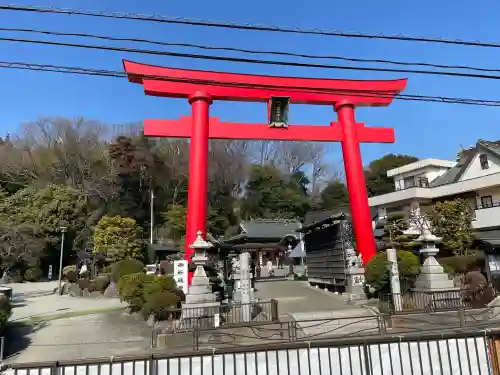 武州柿生琴平神社の{uncategorized: "未分類", other: "その他", undefined: "問題あり", building: "その他建物", grave: "お墓", sacred_gate: "鳥居", guardian: "狛犬", statue: "像", buddha: "仏像", history: "歴史", nature: "自然", garden: "庭園", animal: "動物", pagoda: "塔", temizu: "手水舎", mountain_gate: "山門・神門", sanctuary: "本殿・本堂", subordinate: "末社・摂社", art: "芸術", scenery: "景色", jizo: "地蔵", ema: "絵馬", goshuin: "御朱印", omikuji: "おみくじ", items: "授与品その他", amulet: "お守り", goshuincho: "御朱印帳", eats: "食事", festival: "お祭り", votive_dance: "神楽", shichigosan: "七五三参", wedding: "結婚式", experience: "体験その他", initially: "初詣", around: "周辺", anti_infection: "感染症対策"}