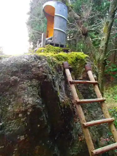 瞽女岩のその他建物