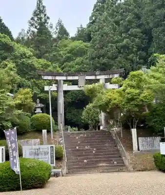 八咫烏神社(奈良県)