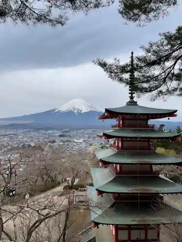 新倉富士浅間神社の景色