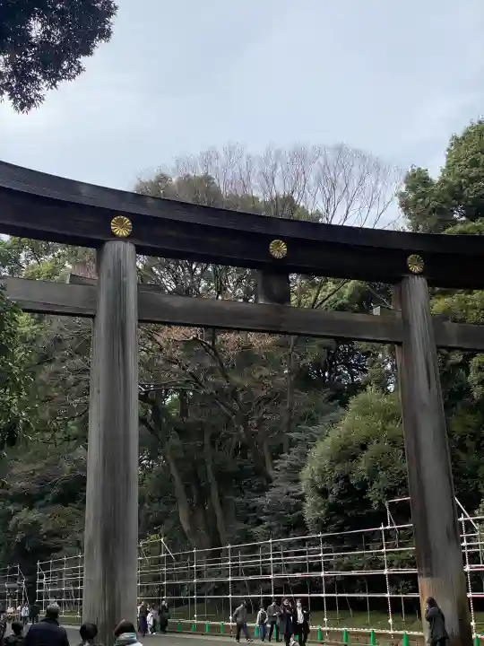 明治神宮の{uncategorized: "未分類", other: "その他", undefined: "問題あり", building: "その他建物", grave: "お墓", sacred_gate: "鳥居", guardian: "狛犬", statue: "像", buddha: "仏像", history: "歴史", nature: "自然", garden: "庭園", animal: "動物", pagoda: "塔", temizu: "手水舎", mountain_gate: "山門・神門", sanctuary: "本殿・本堂", subordinate: "末社・摂社", art: "芸術", scenery: "景色", jizo: "地蔵", ema: "絵馬", goshuin: "御朱印", omikuji: "おみくじ", items: "授与品その他", amulet: "お守り", goshuincho: "御朱印帳", eats: "食事", festival: "お祭り", votive_dance: "神楽", shichigosan: "七五三参", wedding: "結婚式", experience: "体験その他", initially: "初詣", around: "周辺", anti_infection: "感染症対策"}