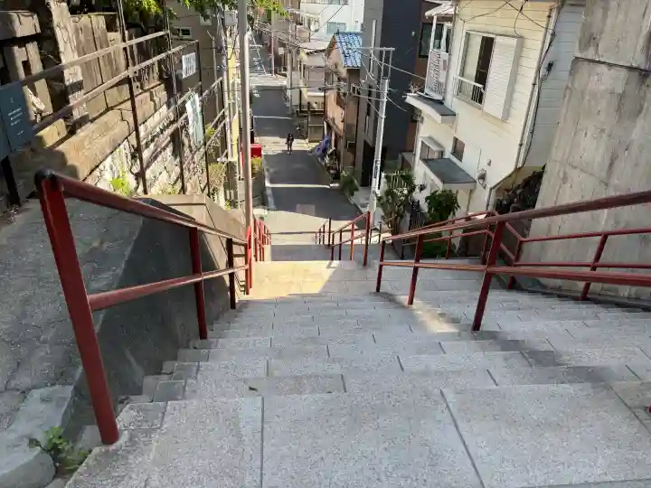 須賀神社の{uncategorized: "未分類", other: "その他", undefined: "問題あり", building: "その他建物", grave: "お墓", sacred_gate: "鳥居", guardian: "狛犬", statue: "像", buddha: "仏像", history: "歴史", nature: "自然", garden: "庭園", animal: "動物", pagoda: "塔", temizu: "手水舎", mountain_gate: "山門・神門", sanctuary: "本殿・本堂", subordinate: "末社・摂社", art: "芸術", scenery: "景色", jizo: "地蔵", ema: "絵馬", goshuin: "御朱印", omikuji: "おみくじ", items: "授与品その他", amulet: "お守り", goshuincho: "御朱印帳", eats: "食事", festival: "お祭り", votive_dance: "神楽", shichigosan: "七五三参", wedding: "結婚式", experience: "体験その他", initially: "初詣", around: "周辺", anti_infection: "感染症対策"}