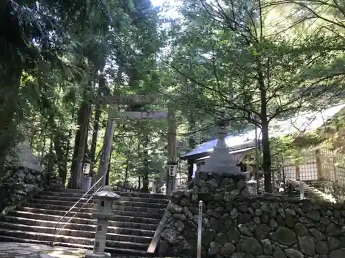  川上山若宮八幡宮の建物その他