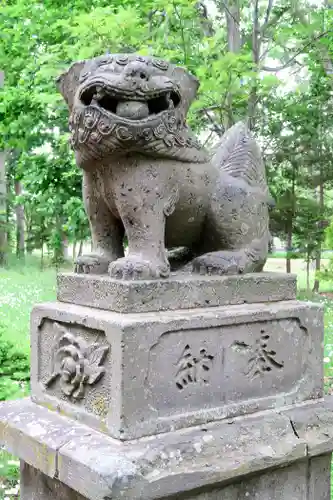 北龍神社の狛犬