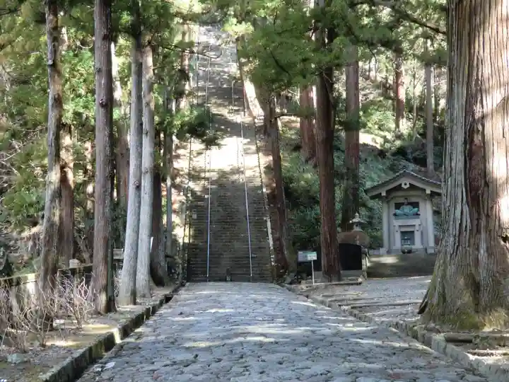 久遠寺(山梨県)